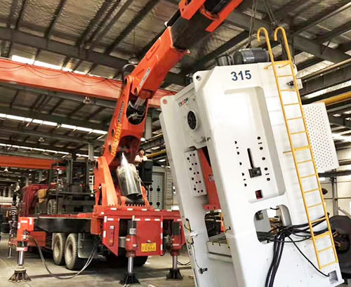 江岸提升工作效率，选择优质折臂吊租赁服务