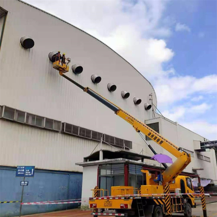 江岸高空作业车出租服务：专业广告牌安装解决方案