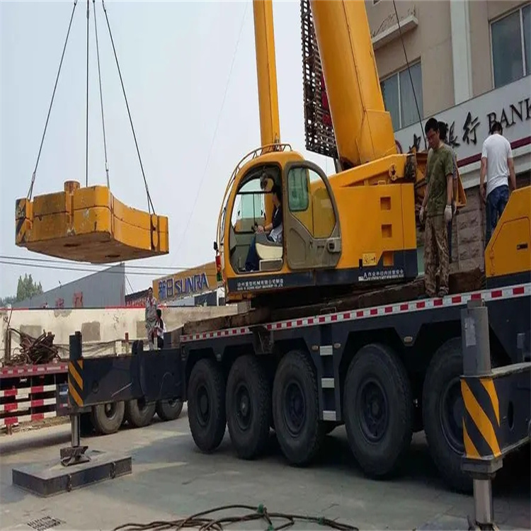 江岸当地吊车出租|机器吊装|75吨|工厂搬迁服务