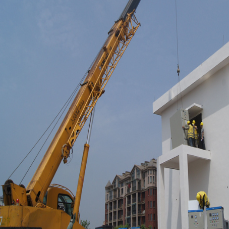 江岸桥梁施工用大吨位汽车吊出租服务优势与选择指南